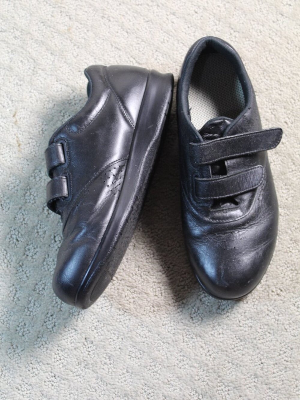 SAS Me Too Hook and Loop Size 7.5 M Women's Leather Sneaker - Black